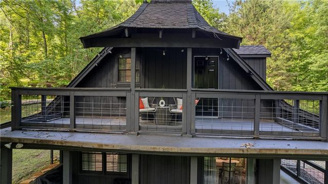 1147 Martin Dr, Cleveland, GA 30528