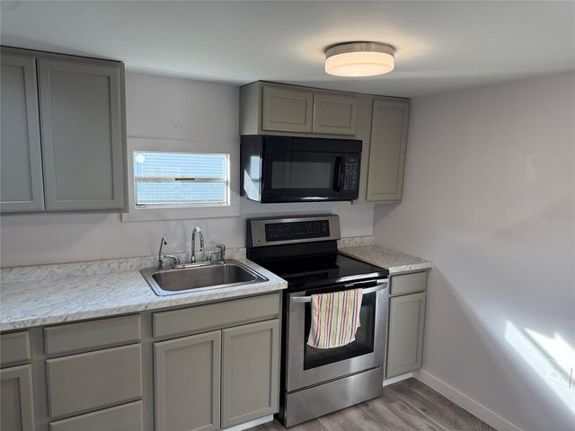 6240 CONNECTICUT STREET, Zephyrhills, FL 33542