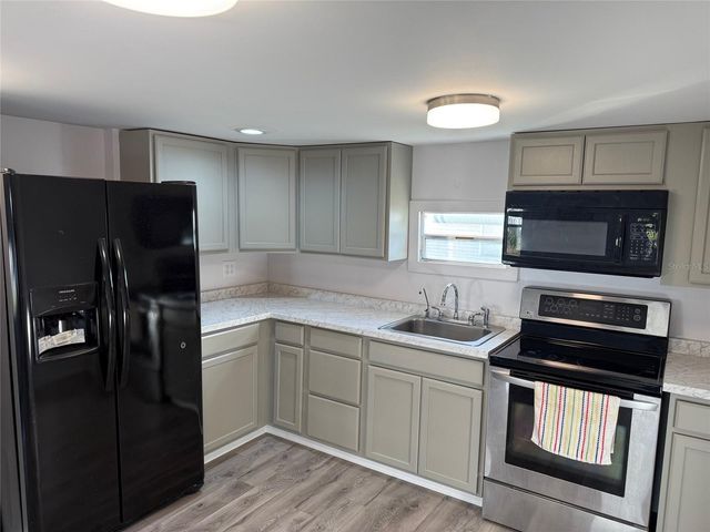 6240 CONNECTICUT STREET, Zephyrhills, FL 33542