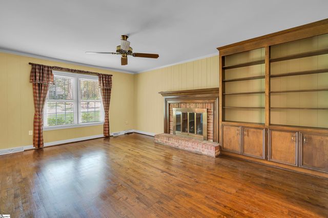 221 Briar Creek Drive, Greer, SC 29650