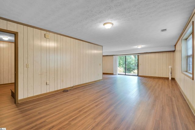 221 Briar Creek Drive, Greer, SC 29650