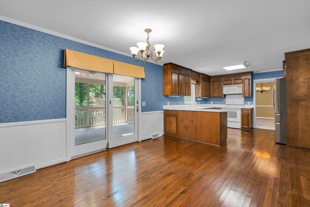 221 Briar Creek Drive, Greer, SC 29650