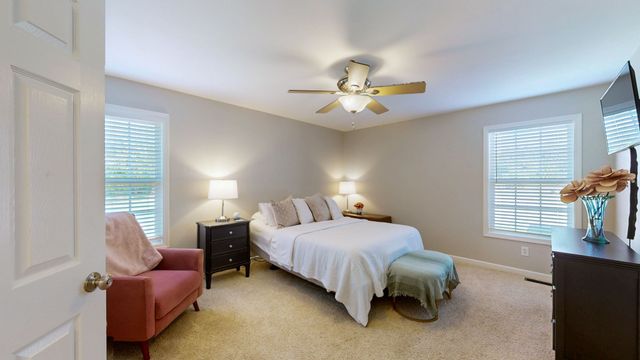 305 Maxwell Branch Rd, Cottontown, TN 37048