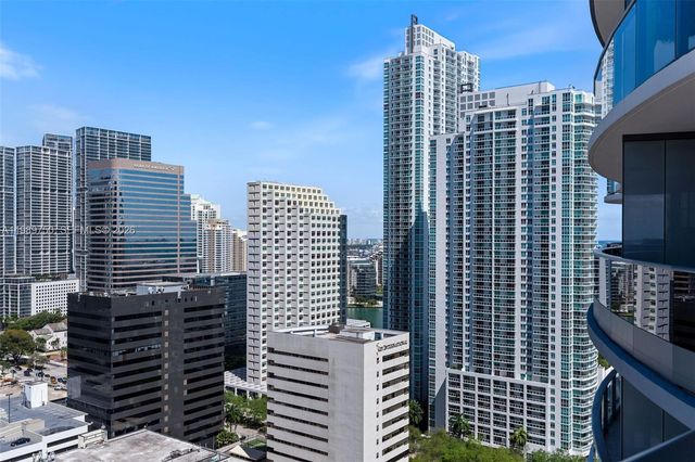 1000 Brickell Plz 2812, Miami, FL 33131