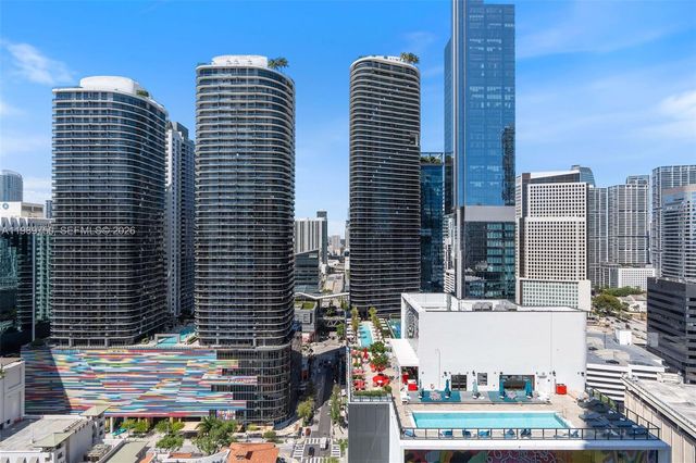 1000 Brickell Plz 2812, Miami, FL 33131