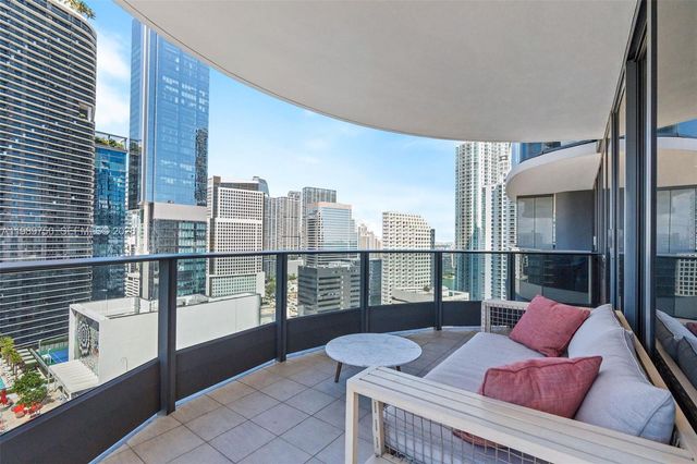 1000 Brickell Plz 2812, Miami, FL 33131