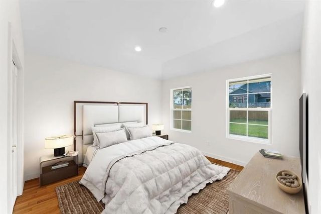 2118 Wakefield Drive, Houston, TX 77018