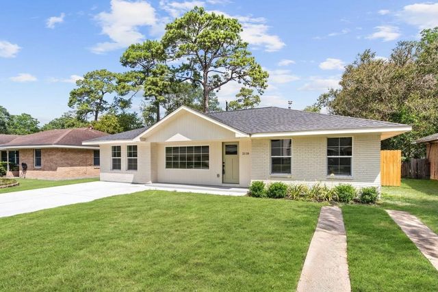 2118 Wakefield Drive, Houston, TX 77018