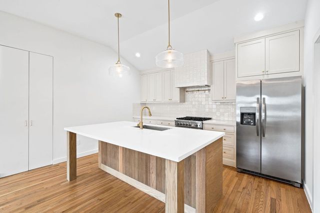 2118 Wakefield Drive, Houston, TX 77018