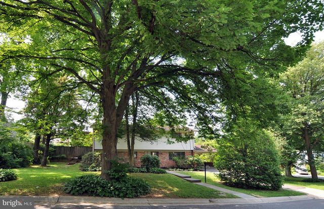 7024 RICHARD DR, Bethesda, MD 20817