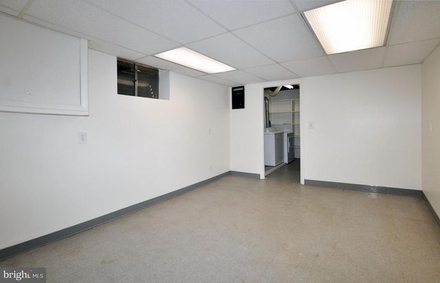 7024 RICHARD DR, Bethesda, MD 20817