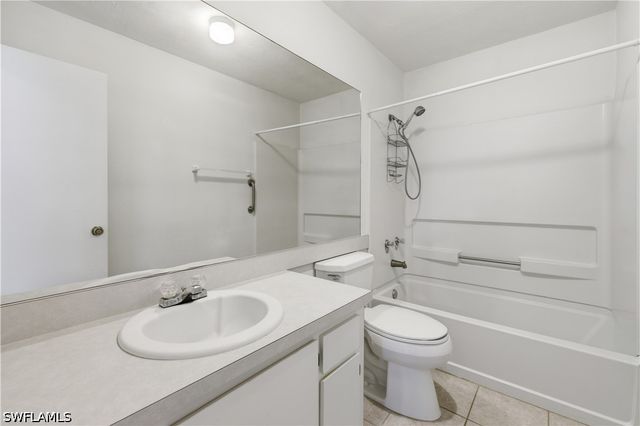 4230 Jack Frost CT 4402, Naples, FL 34112