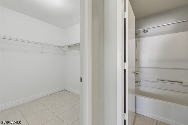 4230 Jack Frost CT 4402, Naples, FL 34112