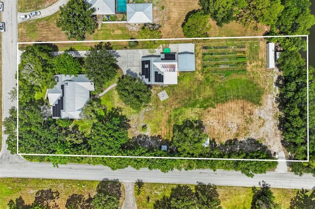 7565 CASTLE DRIVE, Sarasota, FL 34240