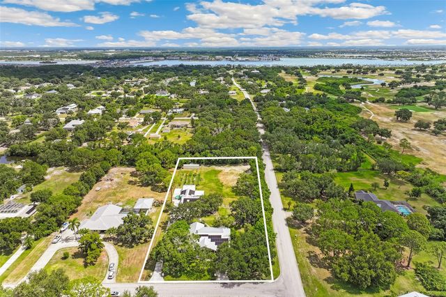 7565 CASTLE DRIVE, Sarasota, FL 34240