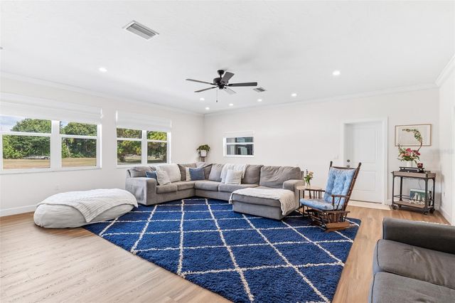 7565 CASTLE DRIVE, Sarasota, FL 34240
