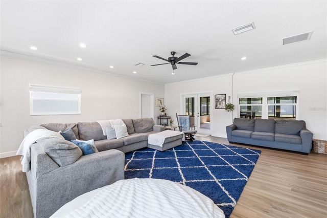 7565 CASTLE DRIVE, Sarasota, FL 34240