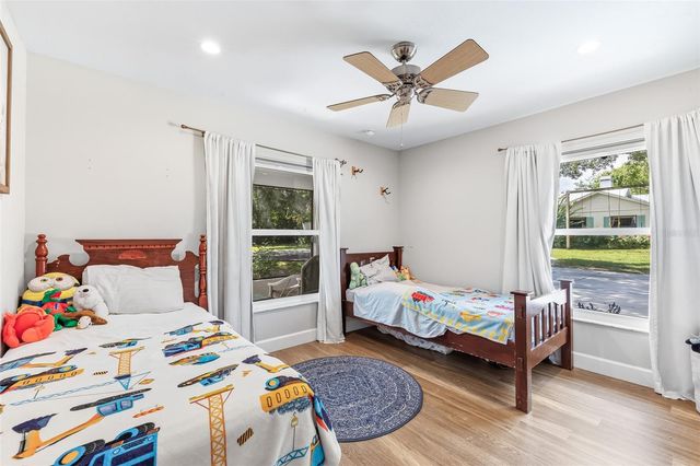 7565 CASTLE DRIVE, Sarasota, FL 34240