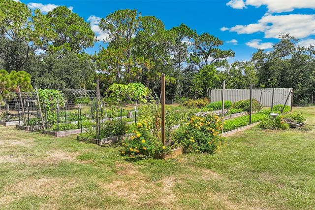 7565 CASTLE DRIVE, Sarasota, FL 34240