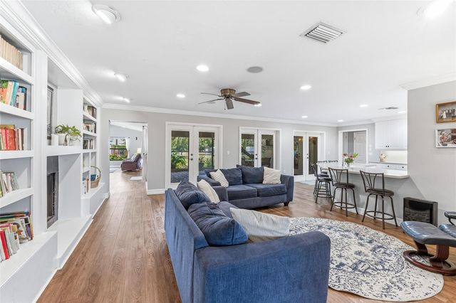 7565 CASTLE DRIVE, Sarasota, FL 34240