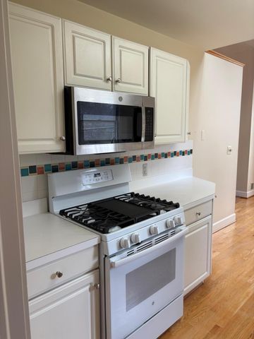 2036 Suffolk Avenue, Ann Arbor, MI 48103
