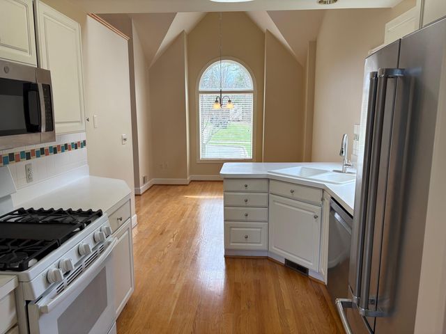 2036 Suffolk Avenue, Ann Arbor, MI 48103