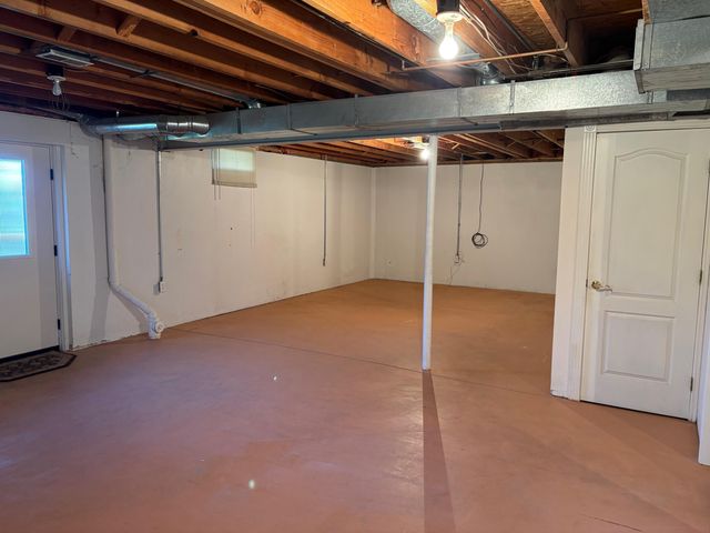 2036 Suffolk Avenue, Ann Arbor, MI 48103