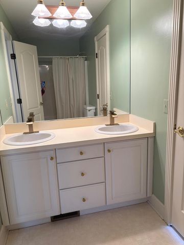 2036 Suffolk Avenue, Ann Arbor, MI 48103