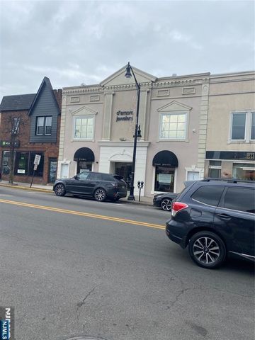 733 Anderson Avenue, Cliffside Park, NJ 07010