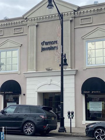 733 Anderson Avenue, Cliffside Park, NJ 07010