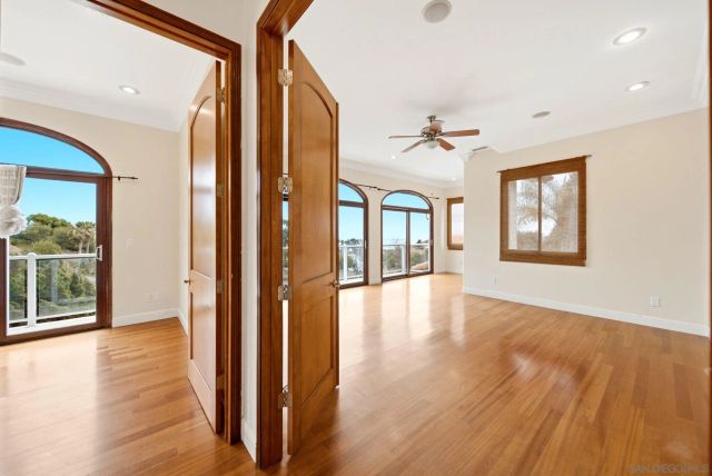 5455 La Jolla Mesa, La Jolla, CA 92037