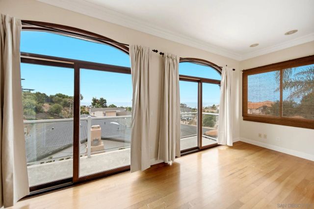 5455 La Jolla Mesa, La Jolla, CA 92037
