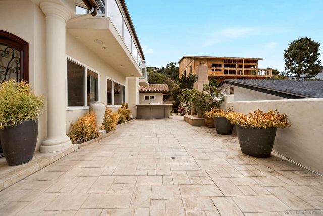 5455 La Jolla Mesa, La Jolla, CA 92037