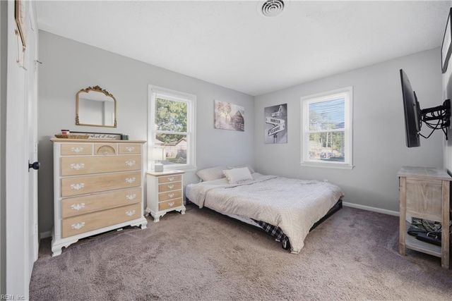 244 Gimbert DR, Virginia Beach, VA 23452
