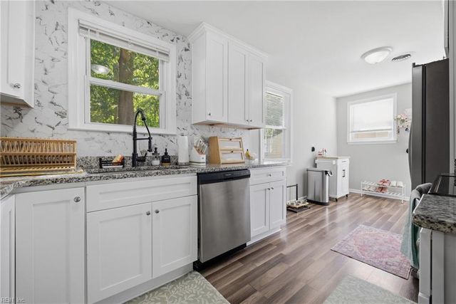 244 Gimbert DR, Virginia Beach, VA 23452
