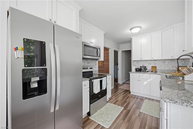 244 Gimbert DR, Virginia Beach, VA 23452