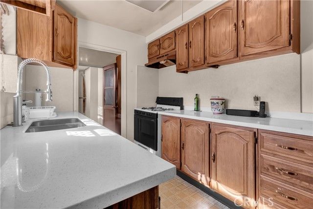 9415 Annetta, South Gate, CA 90280