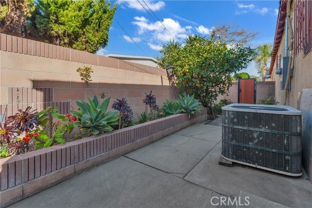 9415 Annetta, South Gate, CA 90280