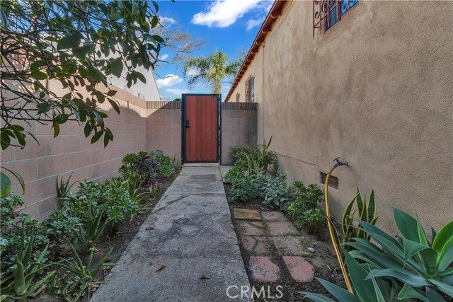 9415 Annetta, South Gate, CA 90280