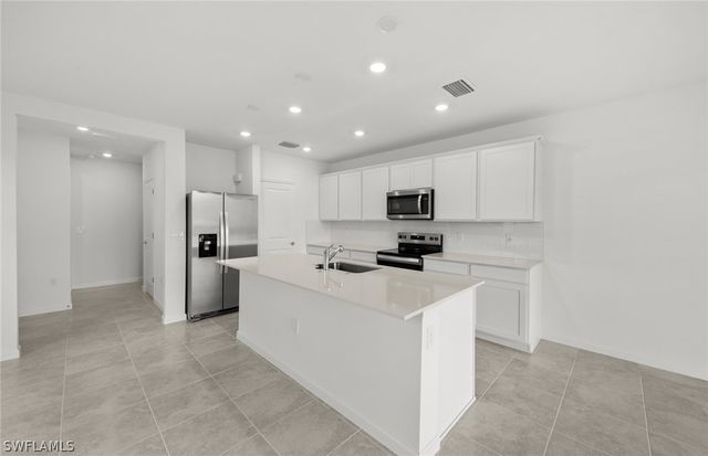 1562 Lake Jessup CIR, Cape Coral, FL 33909