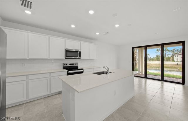 1562 Lake Jessup CIR, Cape Coral, FL 33909