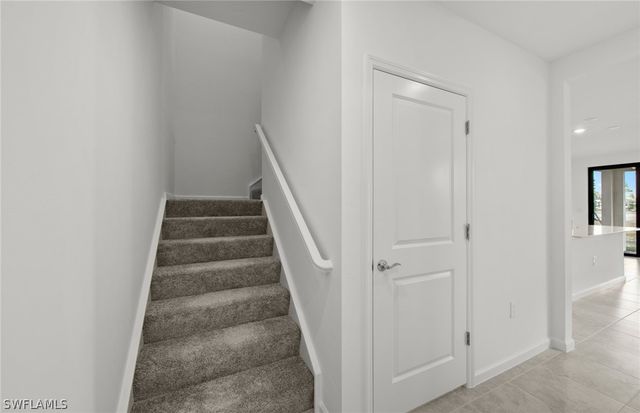 1562 Lake Jessup CIR, Cape Coral, FL 33909