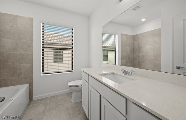 1562 Lake Jessup CIR, Cape Coral, FL 33909