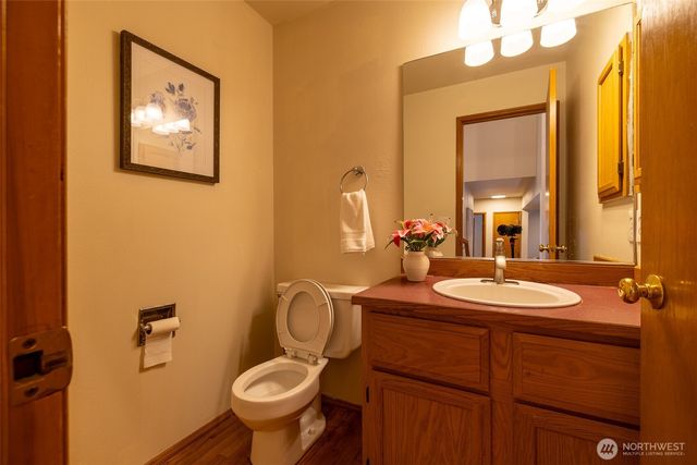 5018 Ryan Way, Seattle, WA 98178