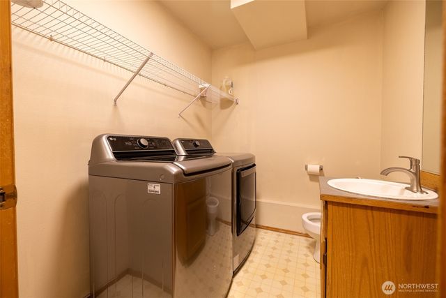 5018 Ryan Way, Seattle, WA 98178