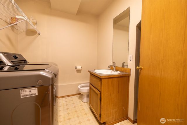 5018 Ryan Way, Seattle, WA 98178