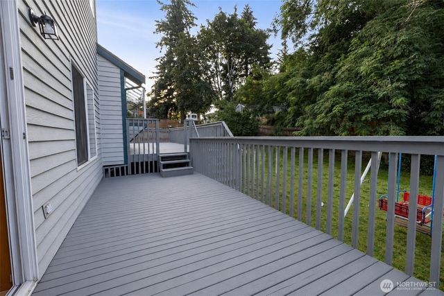 5018 Ryan Way, Seattle, WA 98178