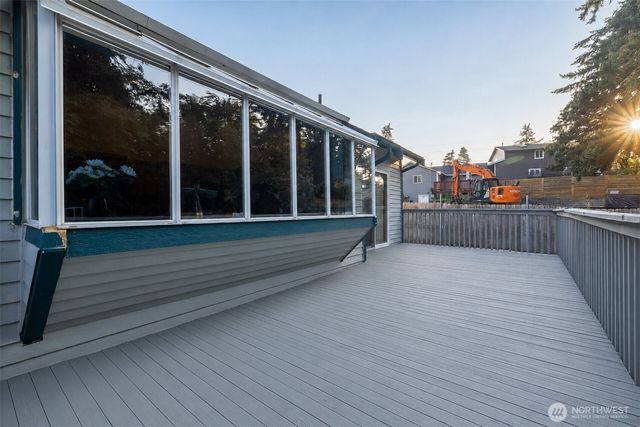 5018 Ryan Way, Seattle, WA 98178