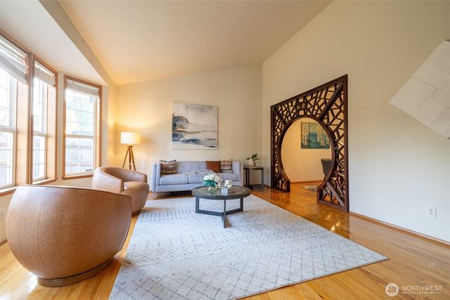 5018 Ryan Way, Seattle, WA 98178