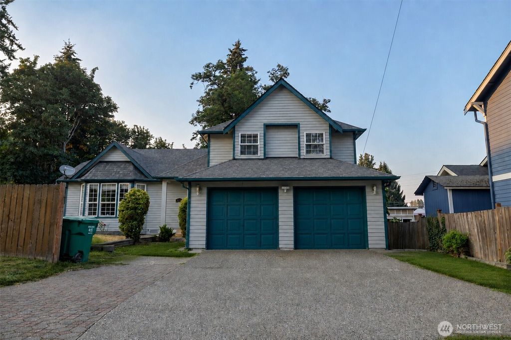 5018 Ryan Way, Seattle, WA 98178